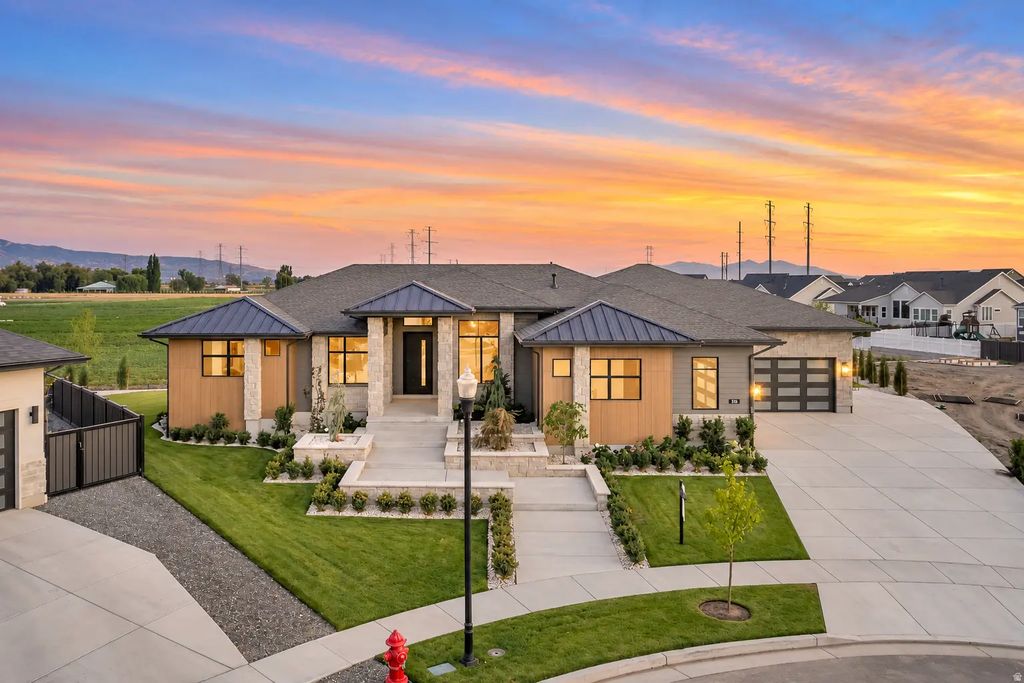 538 S 1400 W, Farmington