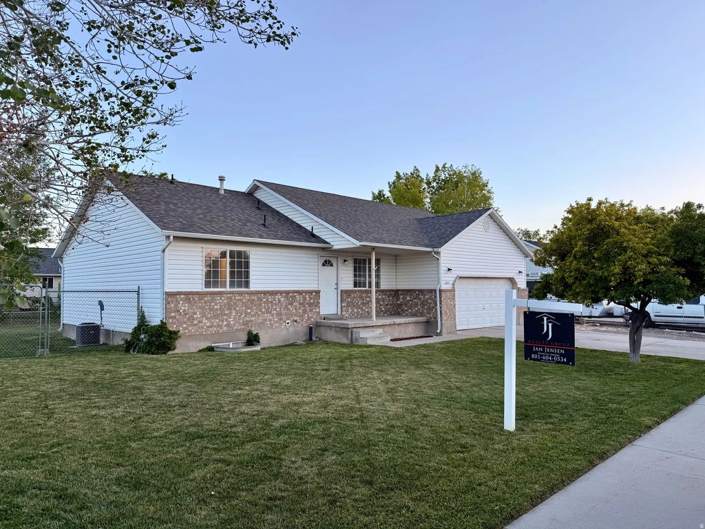 1245 W 1000 S, Payson