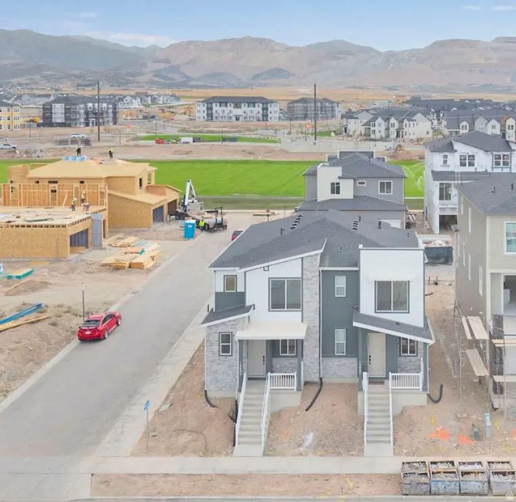 12692 S Glacier Trail Ln 126, Herriman