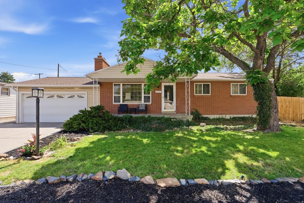 7795 S 1000 E, Midvale