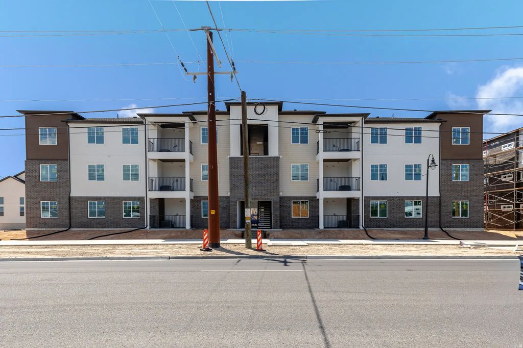 3763 S Dalbergia Dr D301, West Valley City