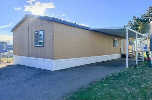 215 N Engstrom W, Layton