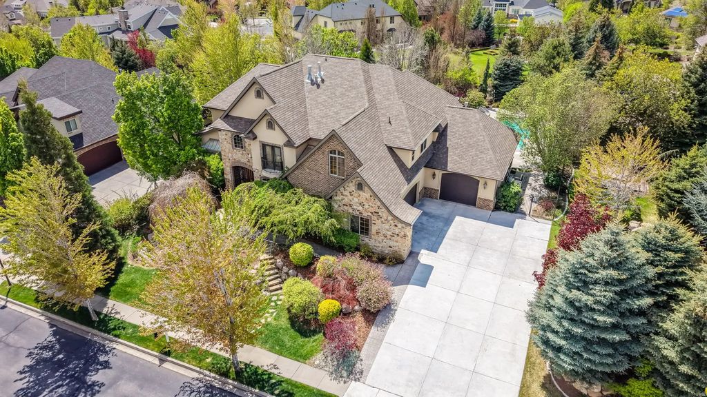 12513 N Timberline Dr W, Highland