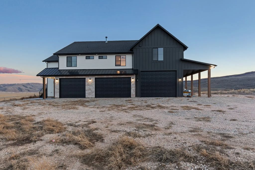 2920 W Temple Canyon Rd, Laketown