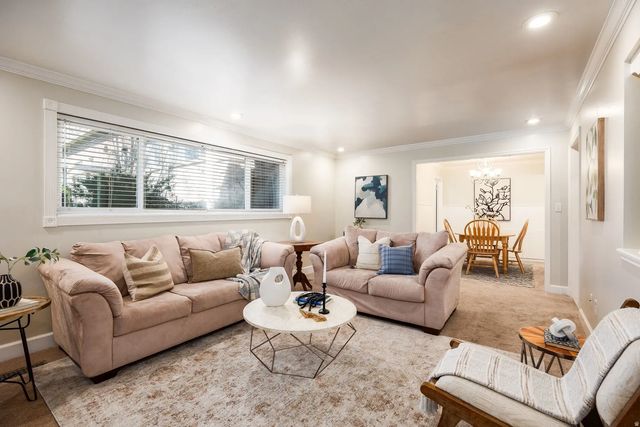 2220 E Murray Holladay Rd 82, Holladay