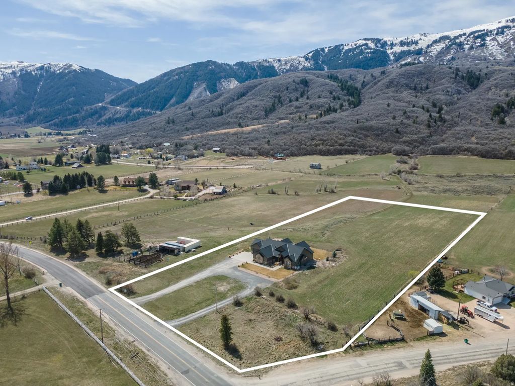 5073 N 3300 E, Eden