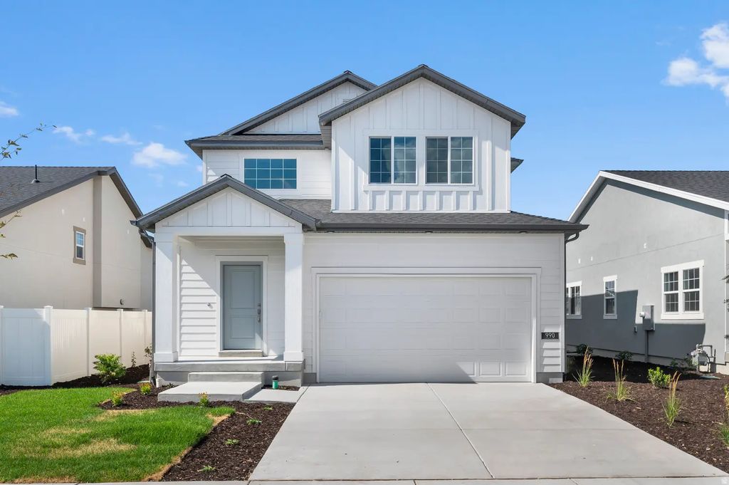 990 W Peregrine Dr, Stansbury Park