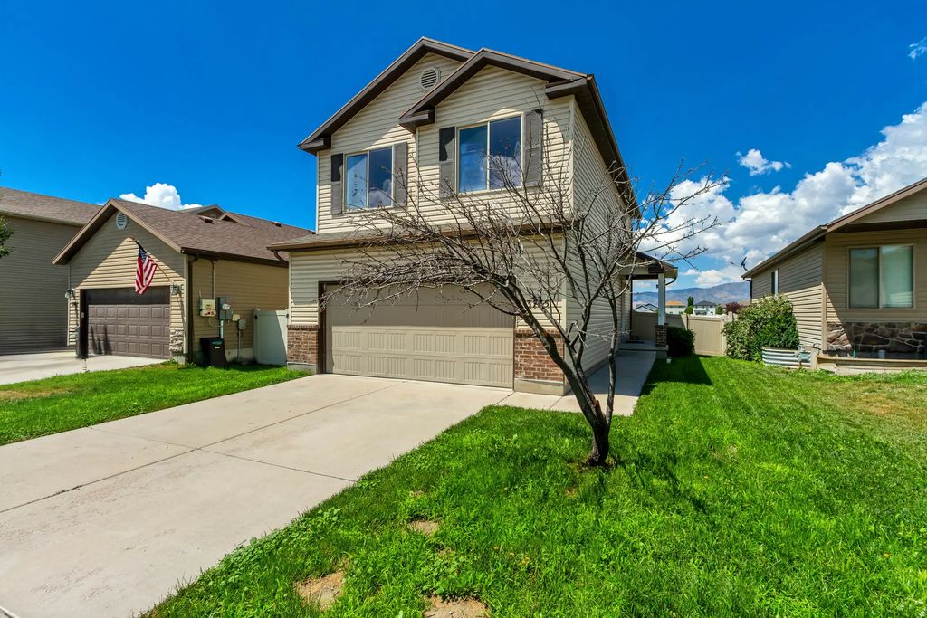 3755 N Tumwater Dr E, Eagle Mountain