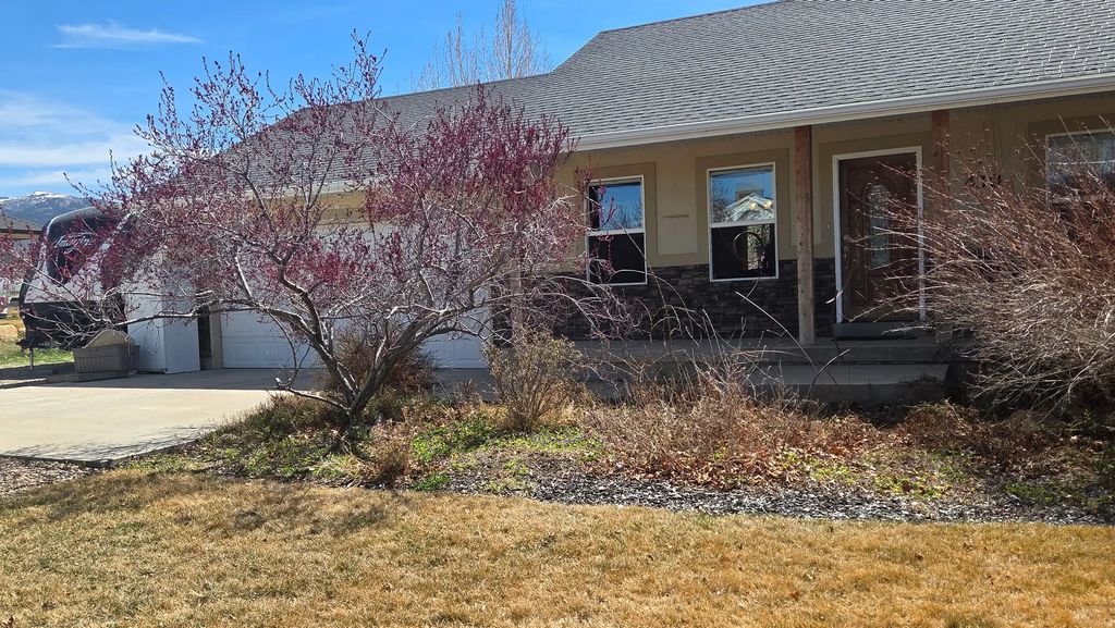430 E 100 N, Mt Pleasant