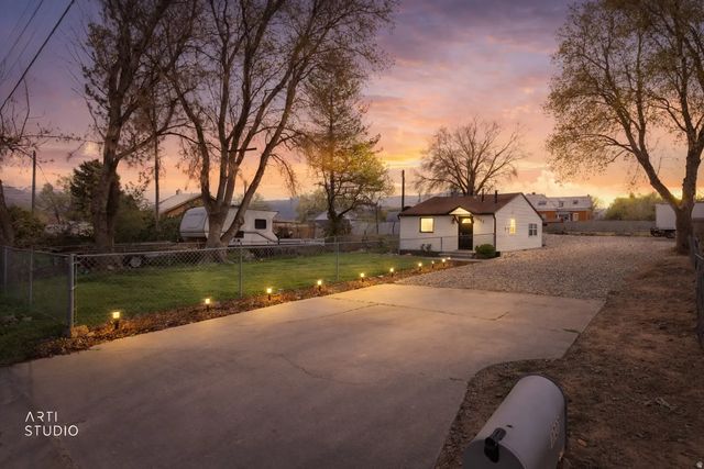 1727 W 12980 S, Riverton