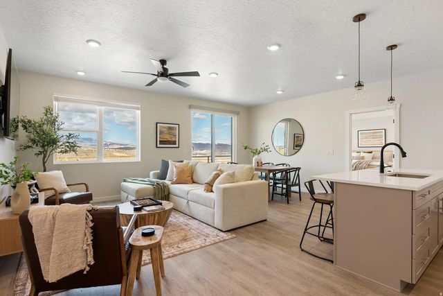 961 W Akoya Pearl #301 Rd, St. George