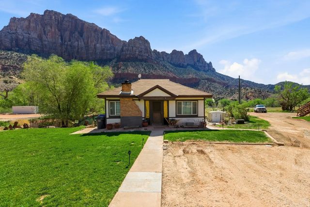761 Zion Park Blvd, Springdale