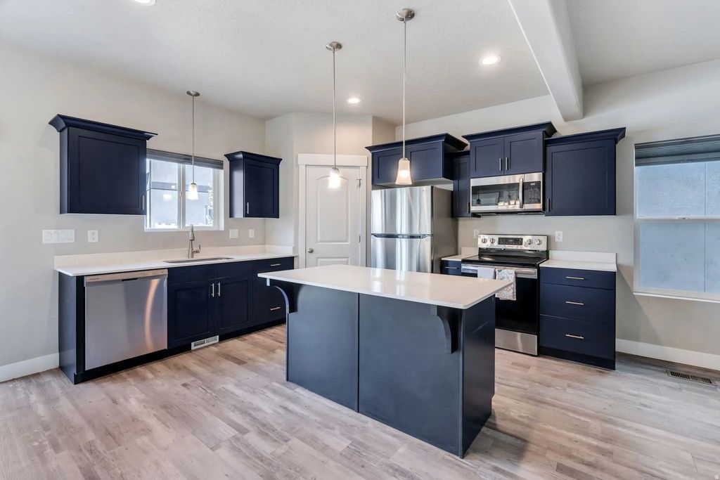 8703 N Riviera Aly, Eagle Mountain
