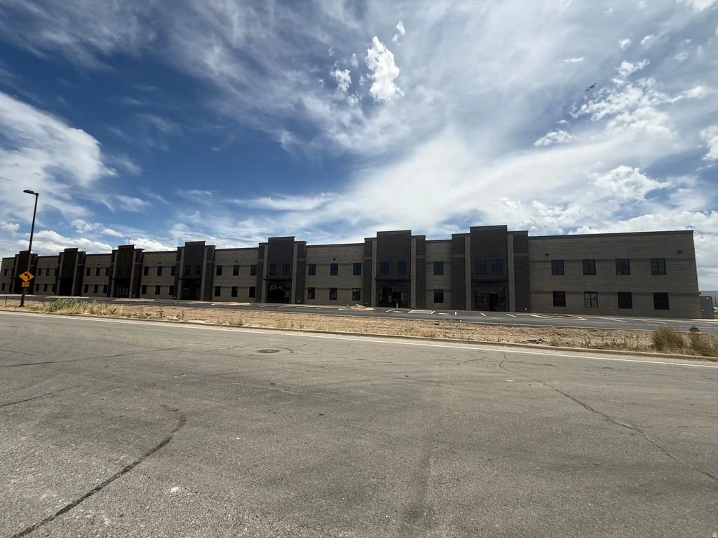 160 N Apollo Rd, Salt Lake City