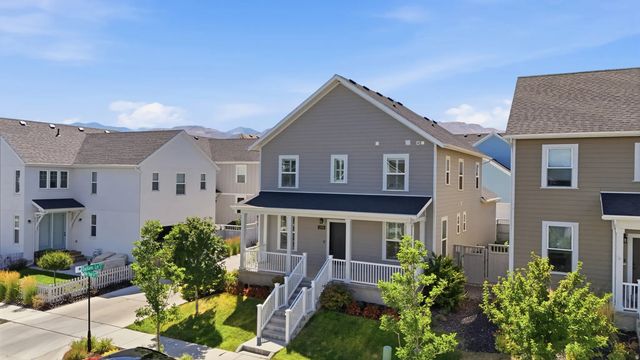 11708 S Silver Pond Dr, South Jordan