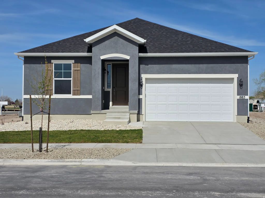 1897 E Burger St 1416, Lake Point