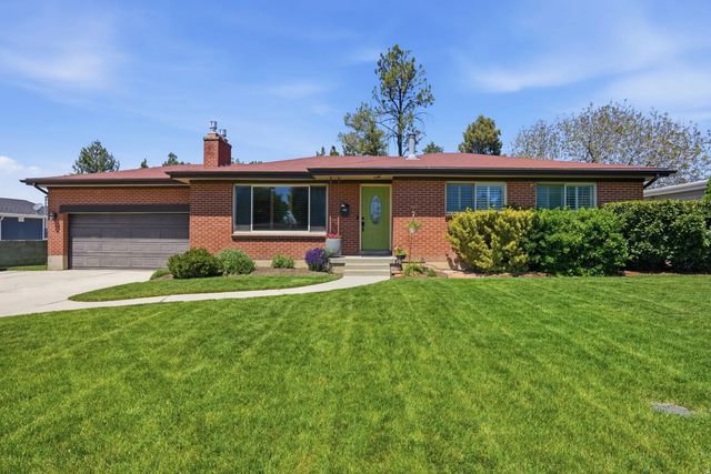 1553 E Fuller Dr, Millcreek