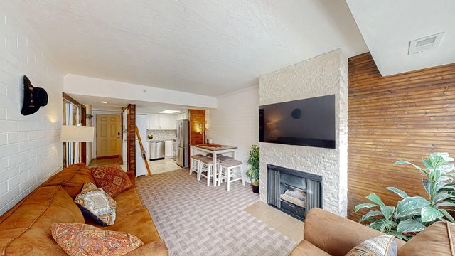 2000 Prospector Ave 106, Park City