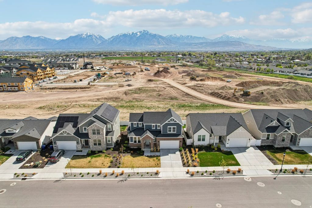 12927 S Twisted Oak Dr, Herriman