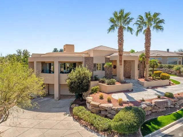 2266 E Stone Cliff Dr, St. George
