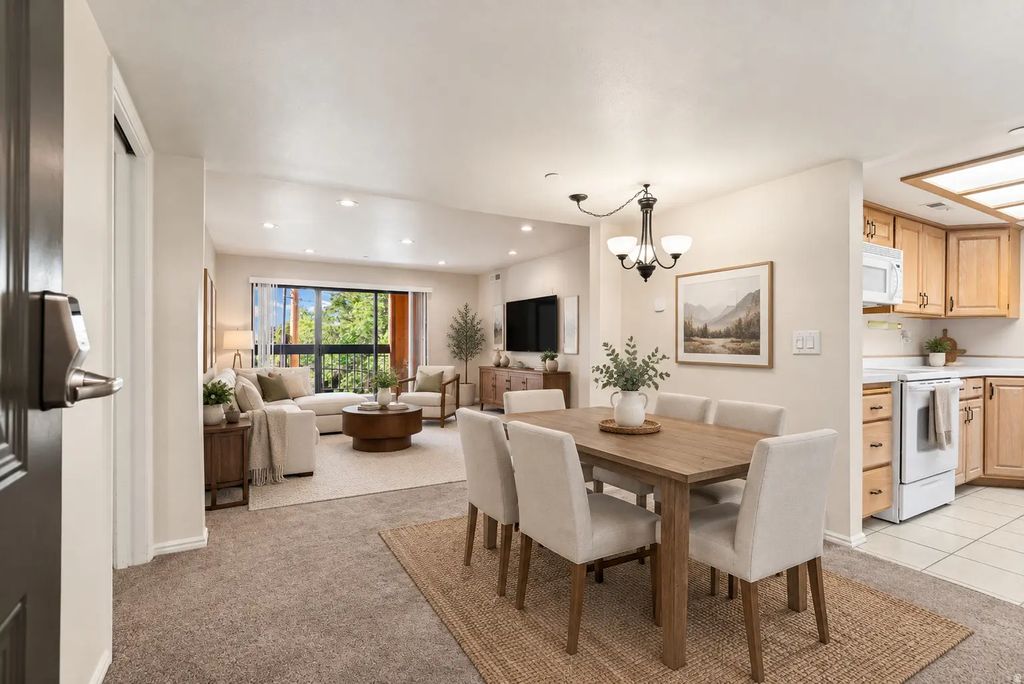2244 N Canyon Rd 212, Provo