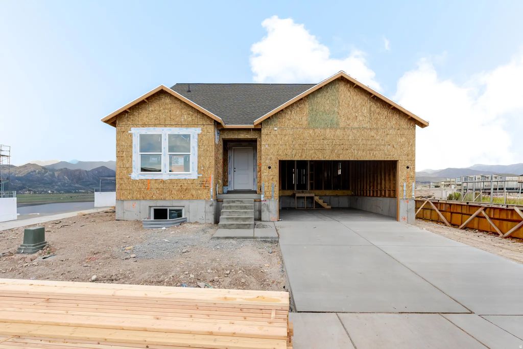 12774 S Lake Creek Dr 118, Herriman