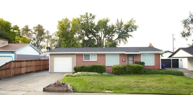 416 E 8260 S, Sandy