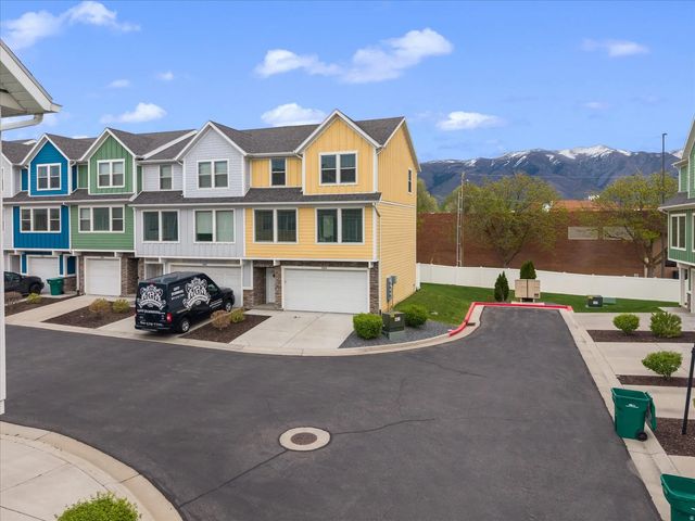 2504 N Knights Ln, Layton