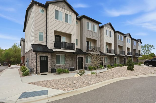 1298 E 1640 S, Ogden