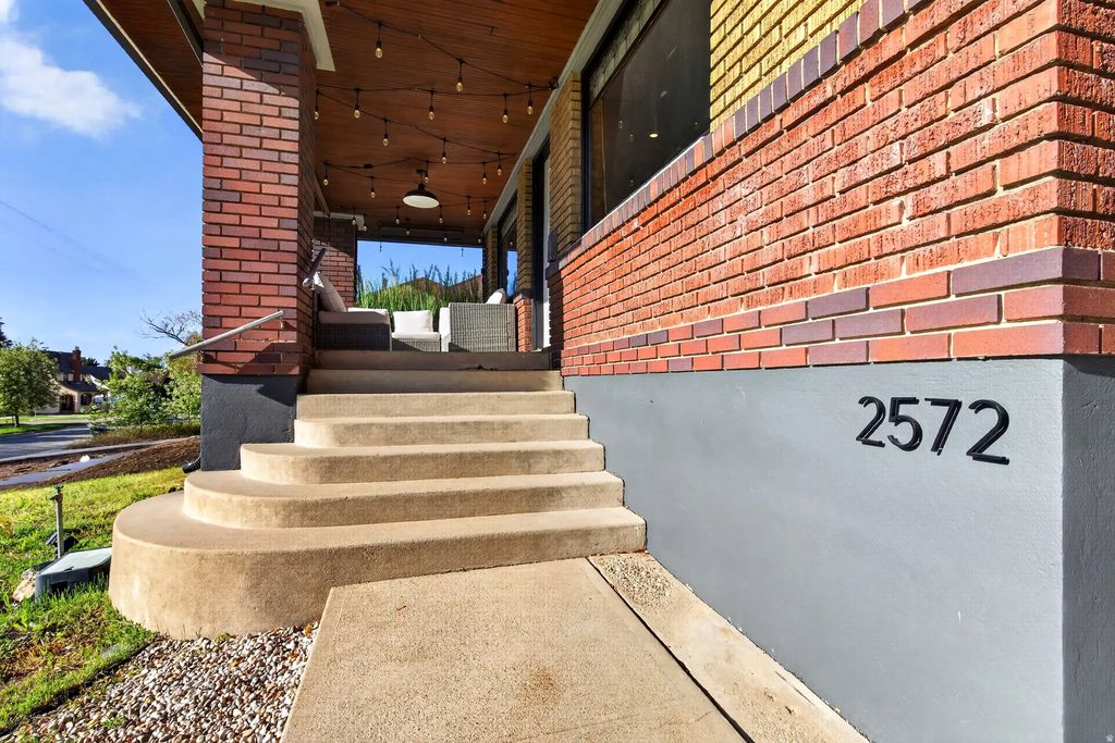2572 S Polk Ave E, Ogden