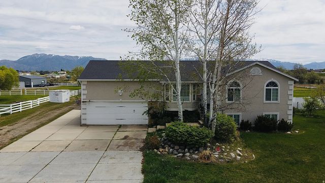 1224 N 4500 W, West Point