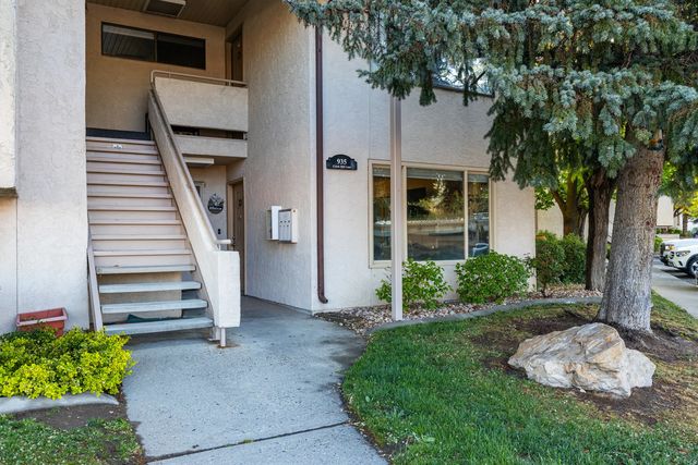 935 E Creekhill Ln 11, Midvale