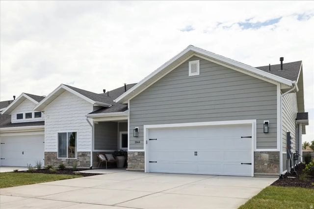 2523 S 2430 W 509, Syracuse