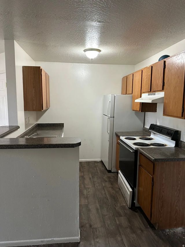 885 E Meadow Pine Ct 32, Salt Lake City