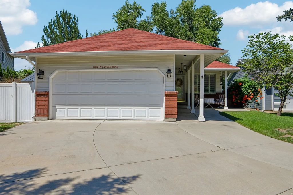 2936 Westcove Dr, West Valley City