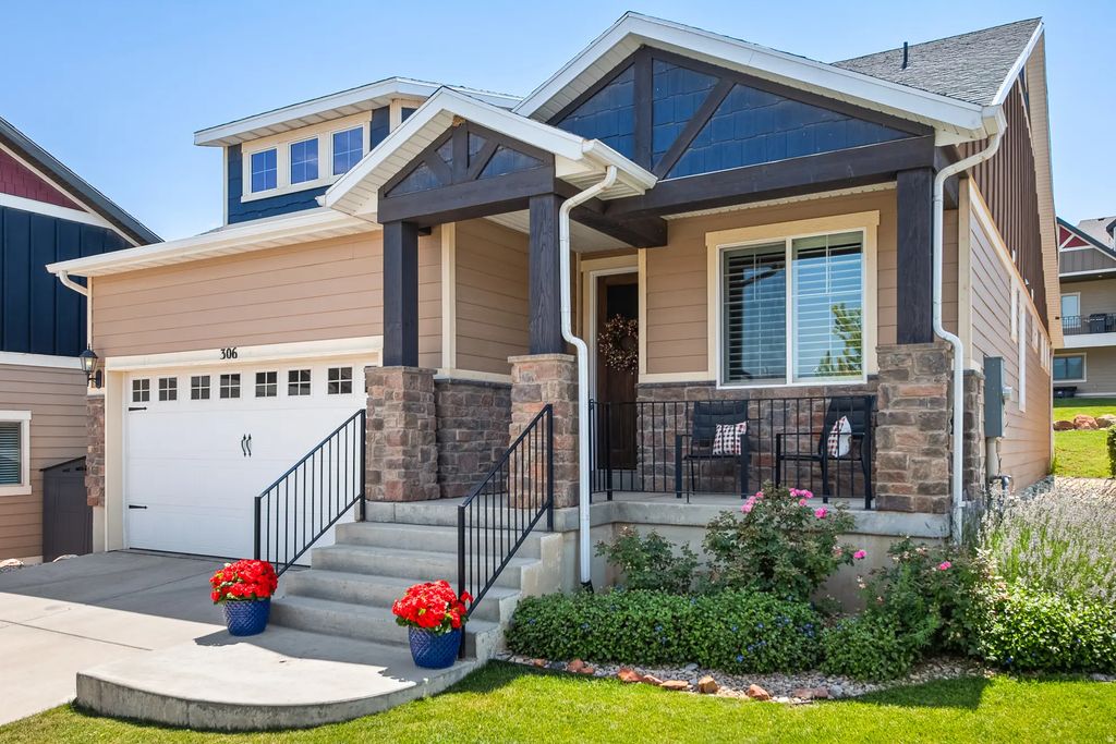 306 E Bella Vida Dr, North Salt Lake