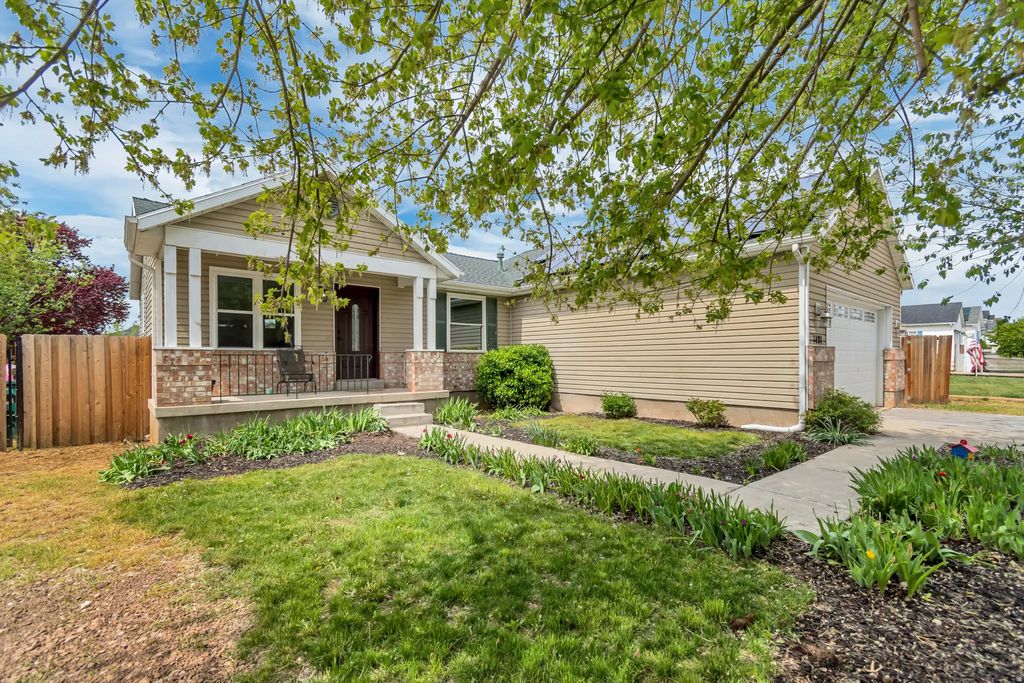 1421 N 125 E, Layton