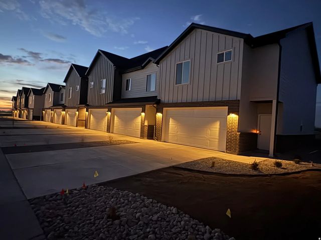 4341 W 1825 N 129, West Point