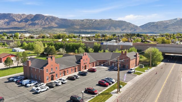 1812 N 2000 W 8, Farr West
