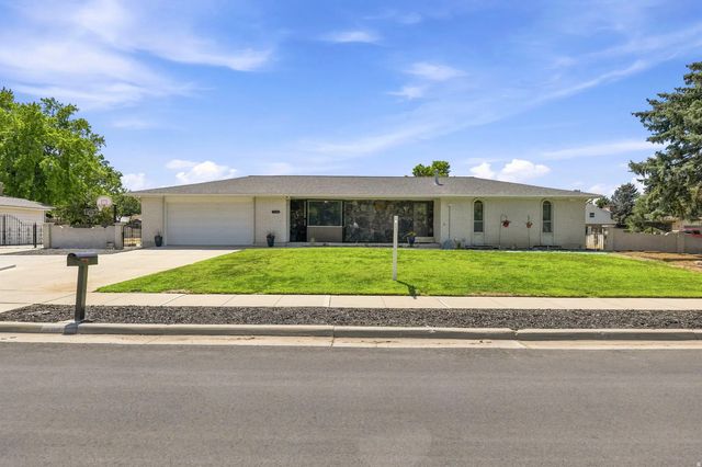 748 E Silver Sage Dr, Sandy