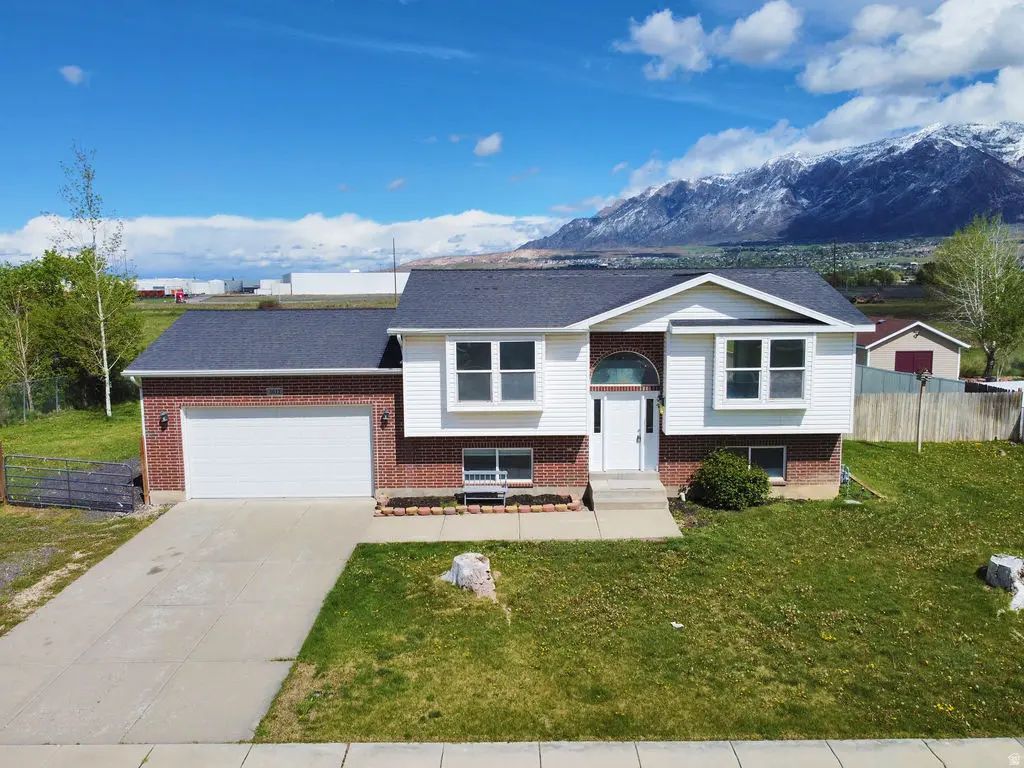 1012 W 1650 N, Harrisville