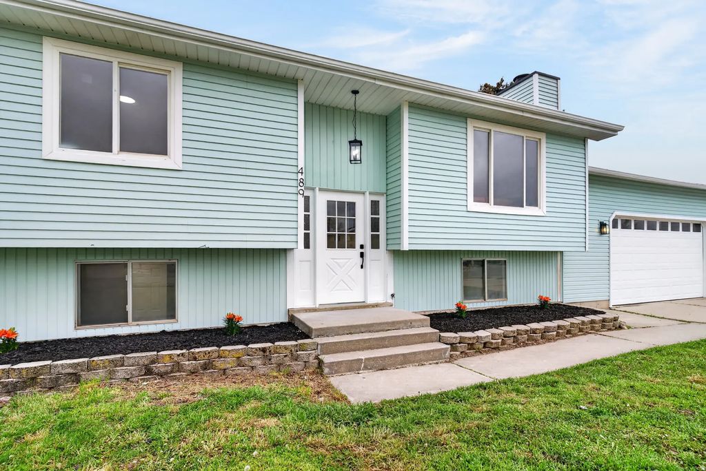 489 N Owens St, Layton