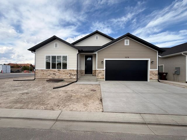 1276 W Hendrix St 154, Riverton
