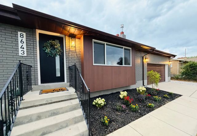 8643 S Vaquero Dr E, Sandy