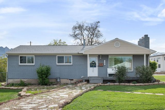 5597 S Hillside Dr E, Murray