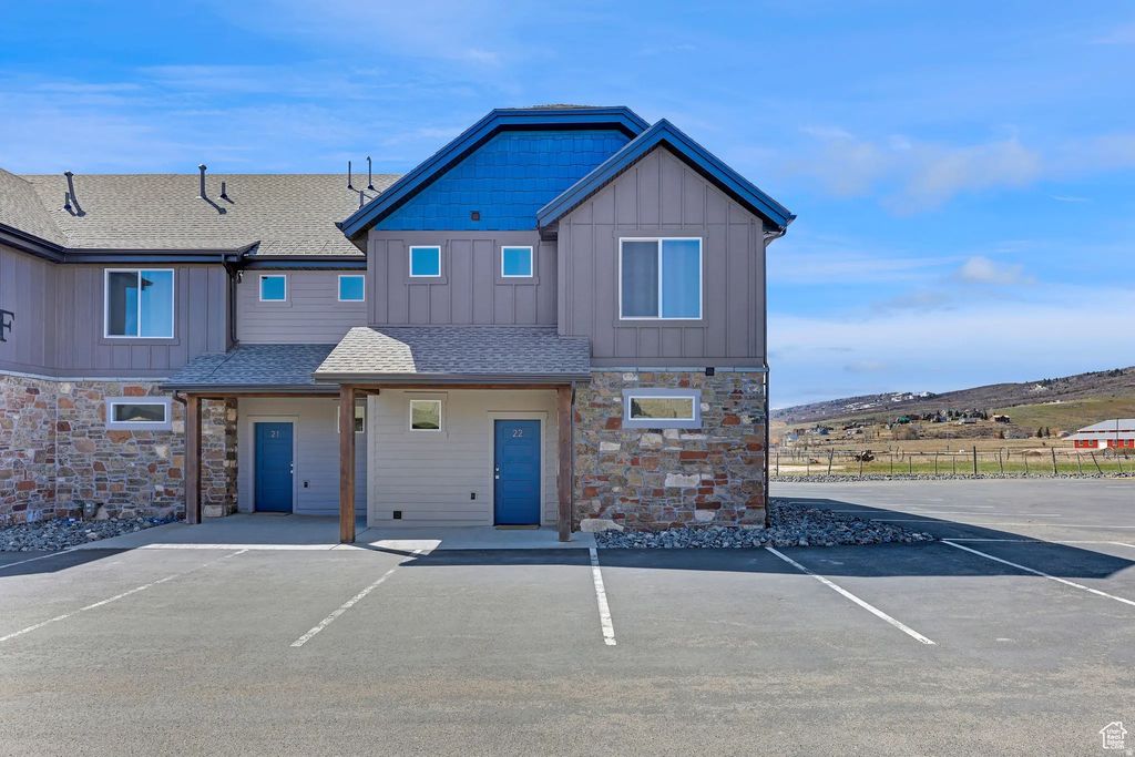 140 W 150 S 22, Garden City