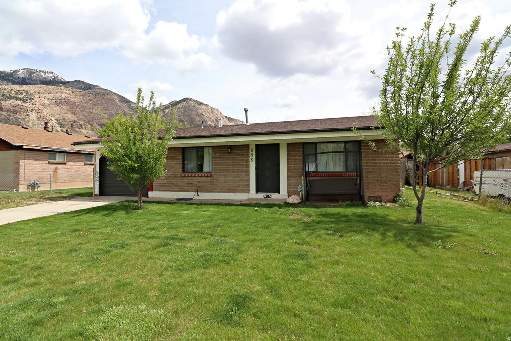 655 E 875 N, Ogden
