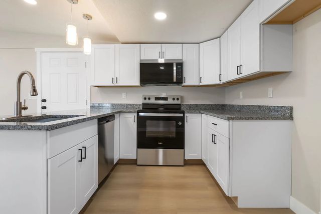 6494 S 1090 W, Murray