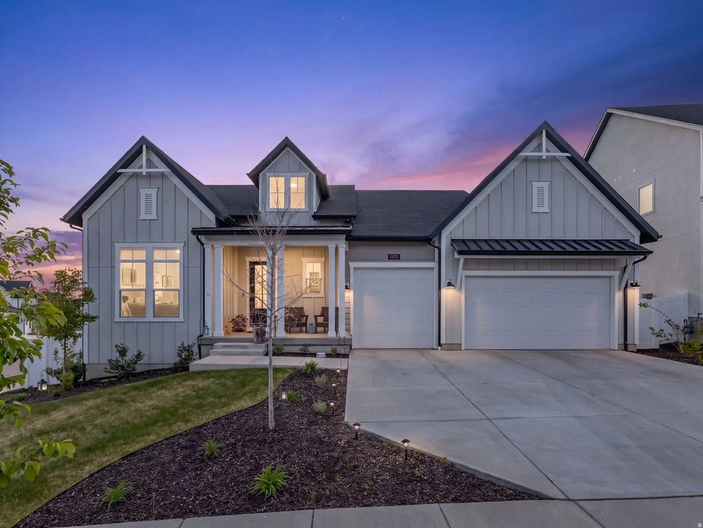 1707 N Larkspur Way, Layton