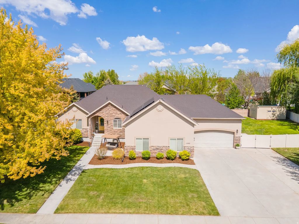 1580 Crestmont Way, Kaysville